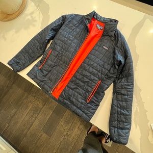 Patagonia men’s nano puff jacket L